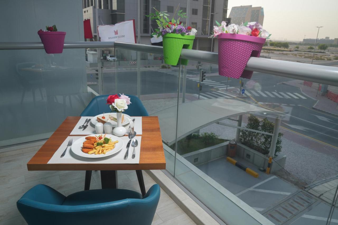 Millennium Executive Apartments Mont Rose Dubai Exterior foto