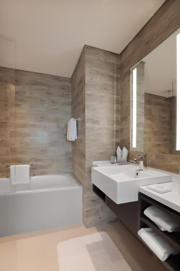 Millennium Executive Apartments Mont Rose Dubai Exterior foto